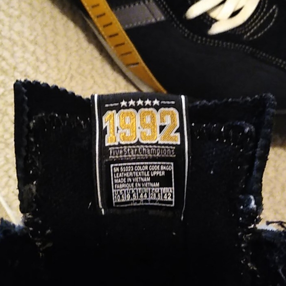 Shoes - Picture 7 of 13